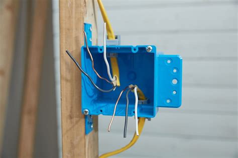 splice wire junction box for light fixture|how to splice residential wiring.